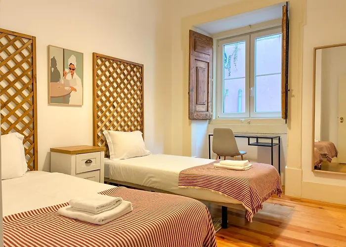 Apartment My Fair - 2 Bedroom Near Principe Real *