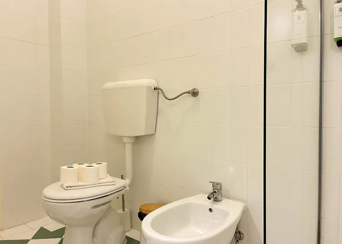 Apartment My Fair - 2 Bedroom Near Principe Real Lisbon