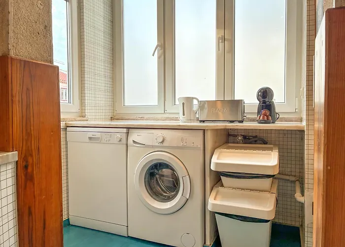 My Fair - 2 Bedroom Near Principe Real