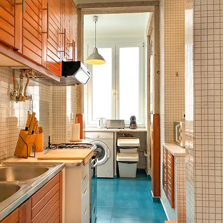 My Fair - 2 Bedroom Near Principe Real Apartment